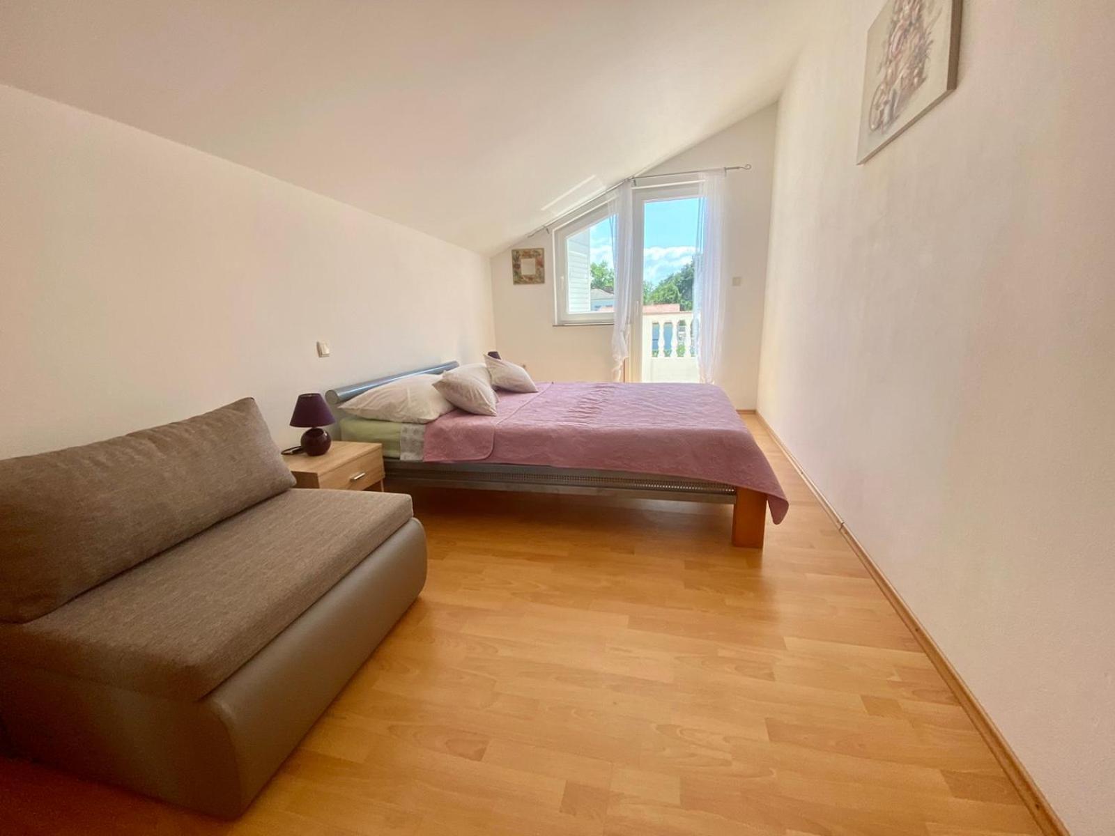 Apartmani Franciska Раб Экстерьер фото