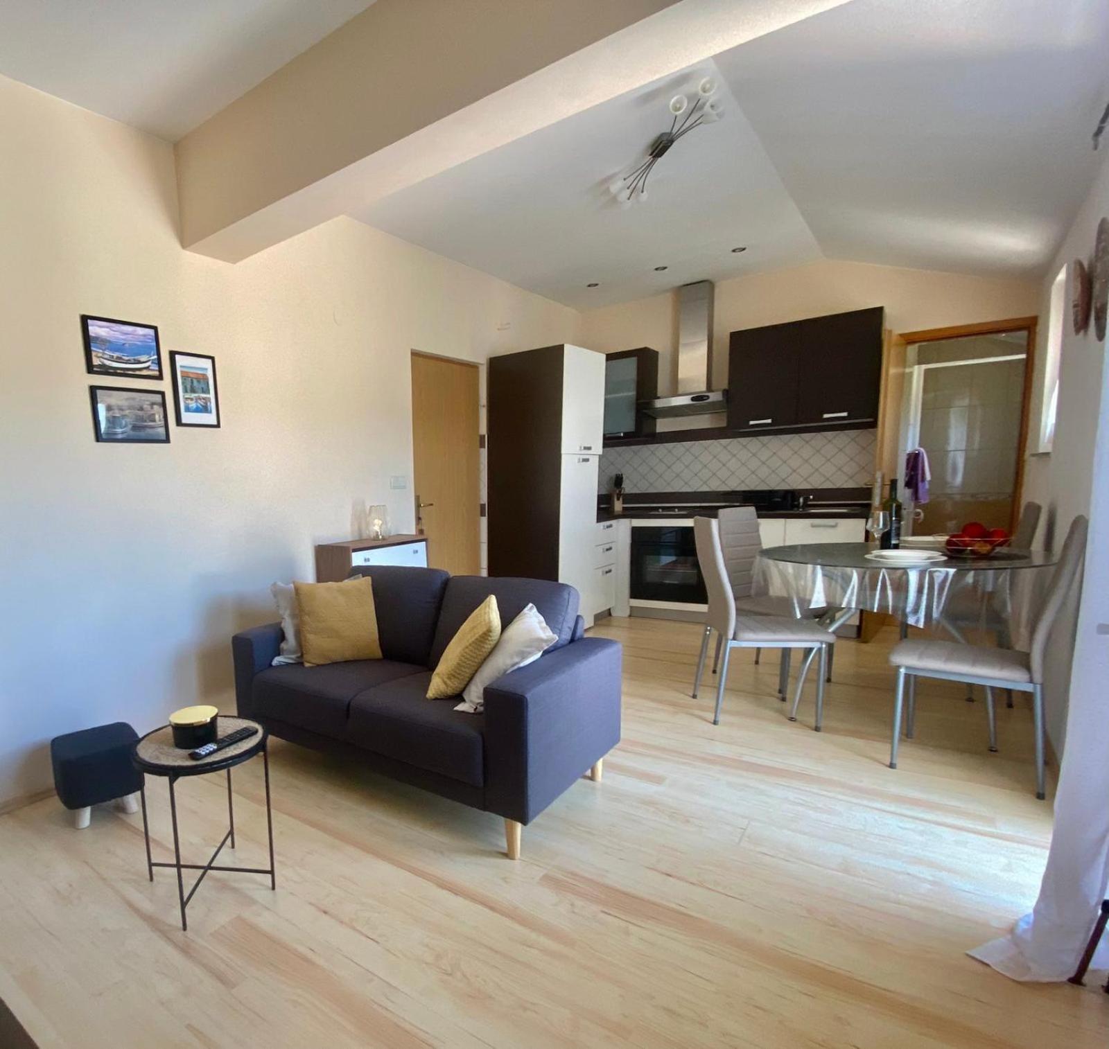 Apartmani Franciska Раб Экстерьер фото