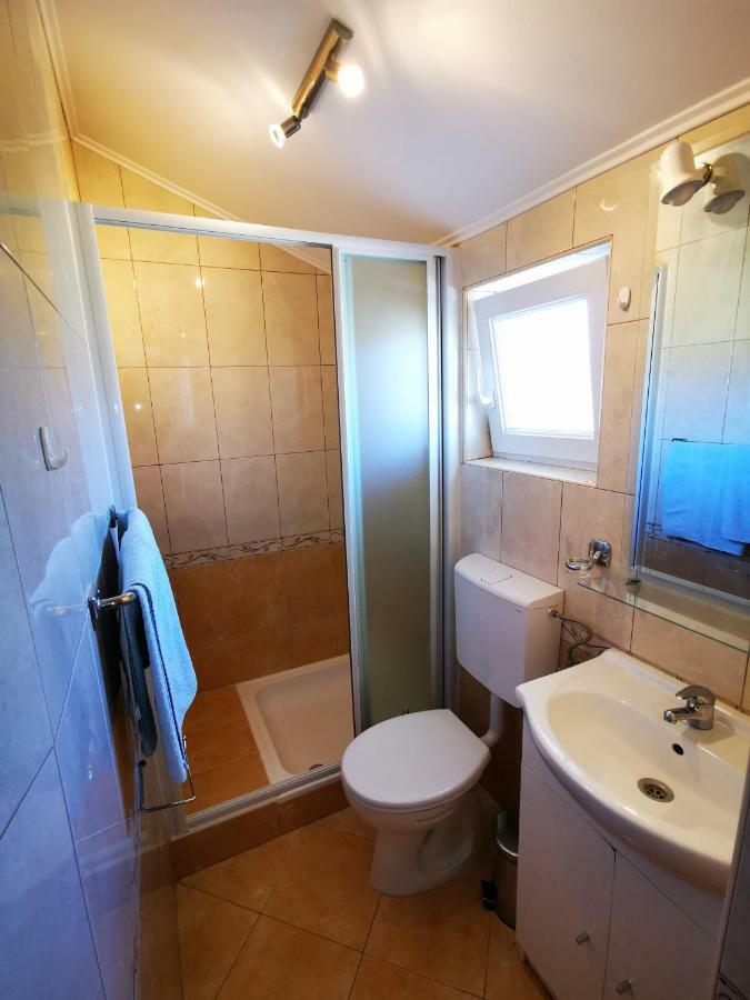 Apartmani Franciska Раб Экстерьер фото